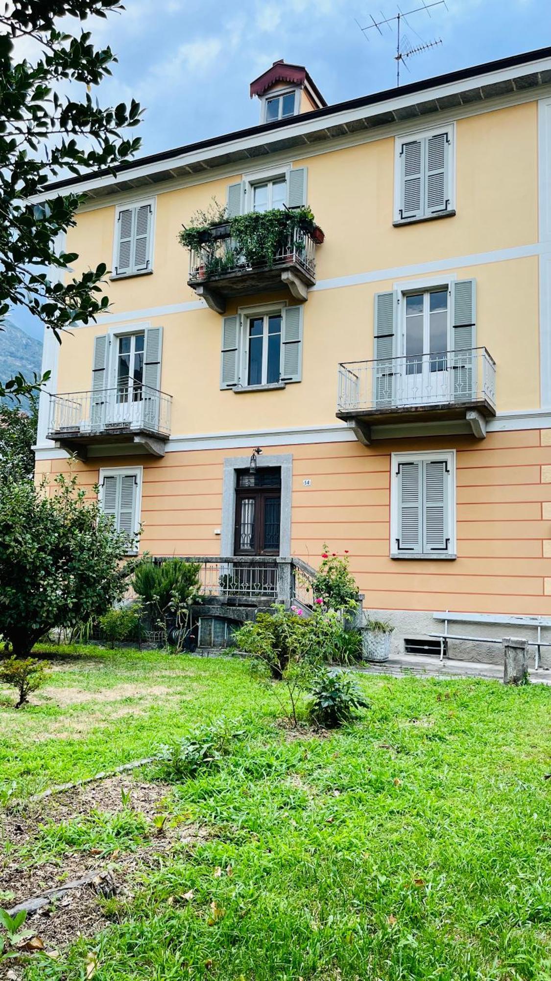 Ferienwohnung Antica Casa Storica Con Giardino Domodossola Exterior foto